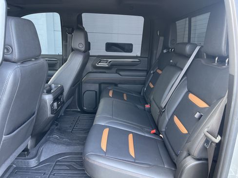 Used 2024 GMC Sierra 2500 AT4 w/ AT4 Premium Plus Package AWD/4WD image 26