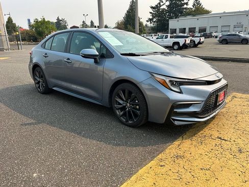 Certified 2024 Toyota Corolla XSE FWD image 3