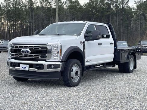 New 2026 Ford F550 4x4 Crew Cab image 12