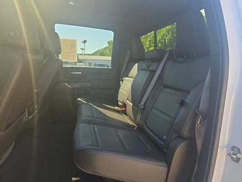 Used 2023 GMC Sierra 2500 Denali w/ Denali Ultimate Package AWD/4WD image 25
