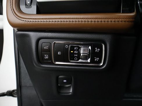 Used 2023 Lincoln Nautilus Reserve w/ Equipment Group 202A AWD/4WD image 41