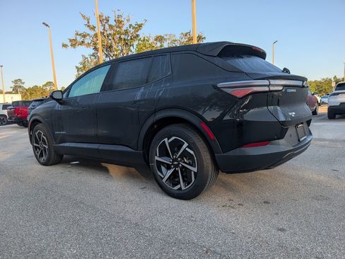 New 2026 Chevrolet Equinox EV LT image 5