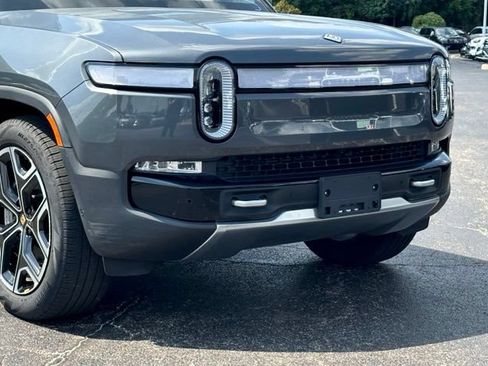 Used 2024 Rivian R1S Adventure AWD/4WD image 2