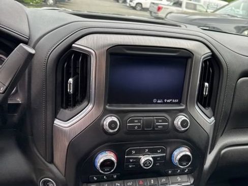 Used 2020 GMC Sierra 2500 Denali w/ Denali Ultimate Package AWD/4WD image 26