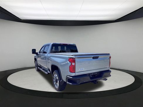 Used 2025 Chevrolet Silverado 2500 Custom w/ Custom Value Package AWD/4WD image 6