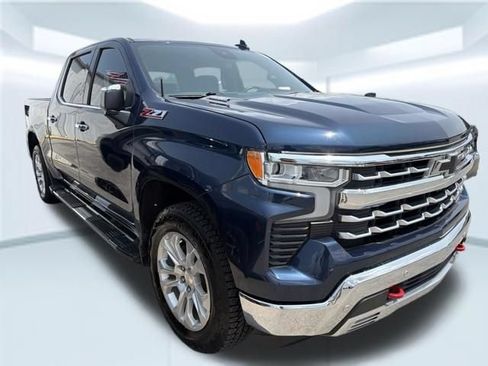 Used 2023 Chevrolet Silverado 1500 LTZ w/ Technology Package AWD/4WD image 4
