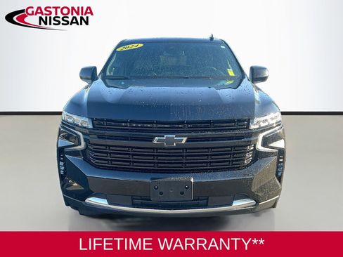 Used 2024 Chevrolet Suburban LT AWD/4WD image 2