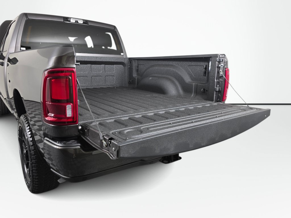 New 2026 RAM 3500 Big Horn AWD/4WD image 16