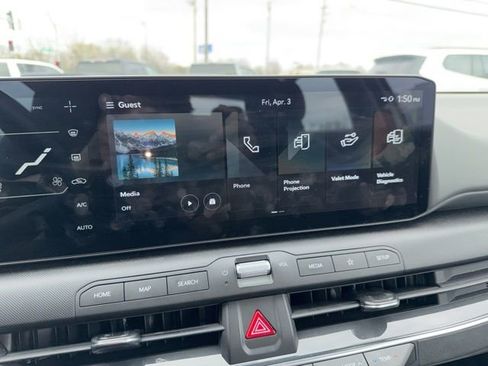 Used 2025 Kia K4 EX image 33