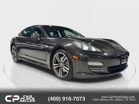 Used 2011 Porsche Panamera 4 image 2