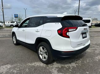 Used 2024 GMC Terrain SLE FWD video 3