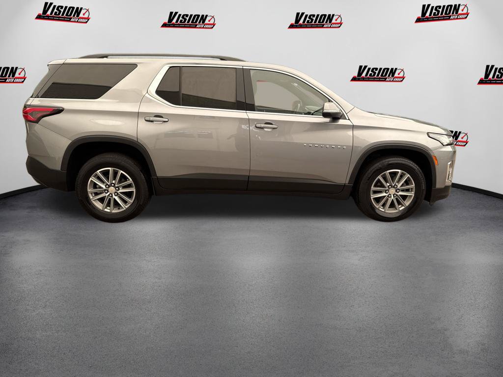 Used 2023 Chevrolet Traverse LT AWD/4WD image 4