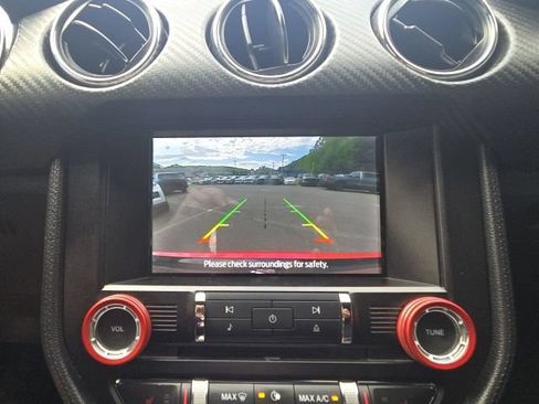 Used 2017 Ford Mustang Coupe RWD image 39