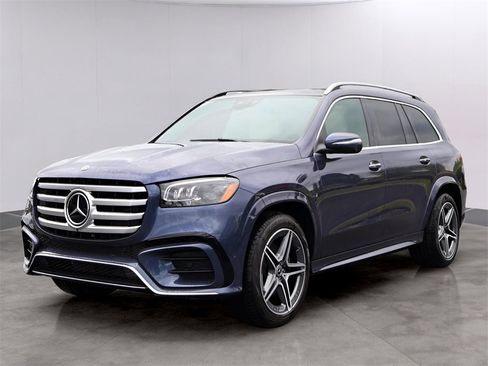 Certified 2025 Mercedes-Benz GLS 450 4MATIC image 3