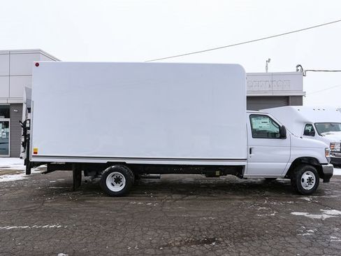 New 2026 Ford E-450 and Econoline 450 Super Duty w/ Interior Upgrade Package image 11