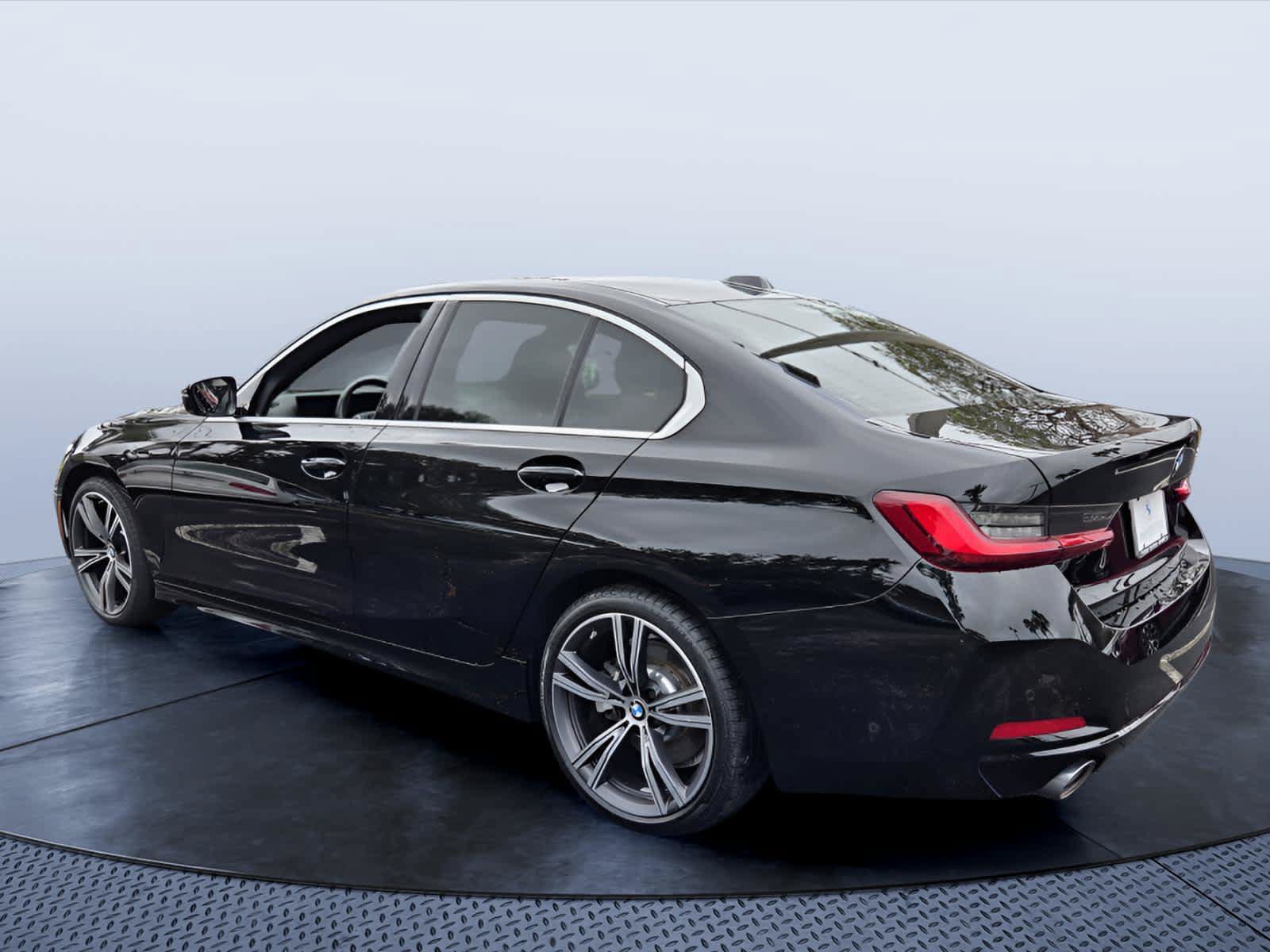 Used 2024 BMW 330i Sedan w/ Premium Package RWD image 5