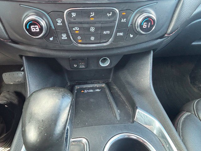 Used 2023 Chevrolet Traverse RS AWD/4WD image 27