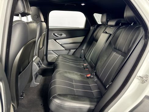 Used 2019 Land Rover Range Rover Velar R-Dynamic SE image 30
