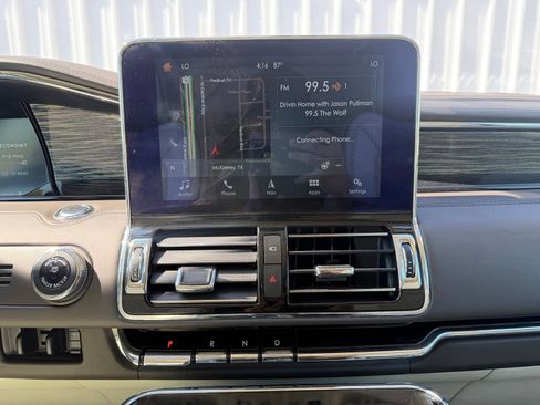 Used 2019 Lincoln Navigator L Black Label w/ Cargo Package AWD/4WD image 16