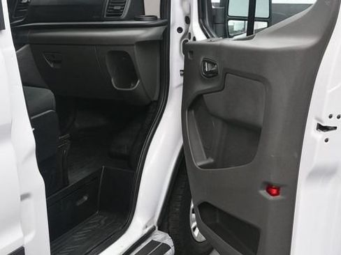 Used 2025 Ford Transit 250 Low Roof w/ Exterior Upgrade Package RWD image 13