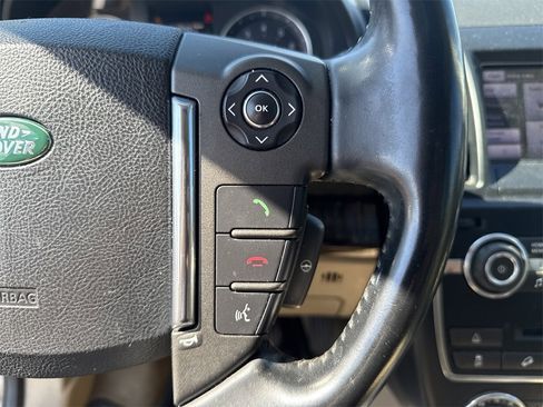 Used 2013 Land Rover LR2 image 14