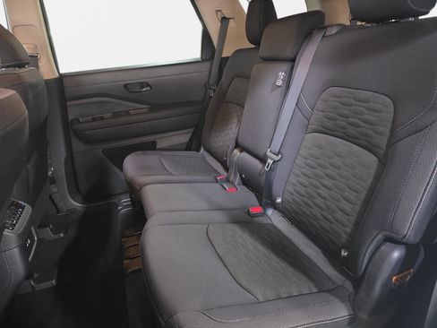 Used 2025 Nissan Pathfinder SV FWD image 14