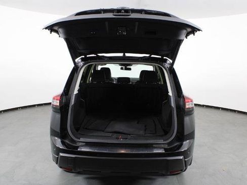 Certified 2024 Nissan Rogue SV w/ SV Premium Package FWD image 17