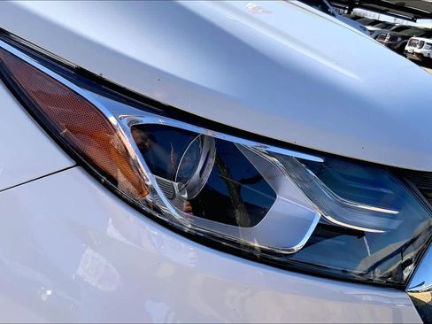 Certified 2021 Chevrolet Equinox LS w/ LS Convenience Package image 26