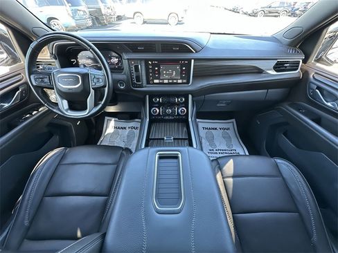 Used 2024 GMC Yukon Denali w/ Denali Reserve Package image 20
