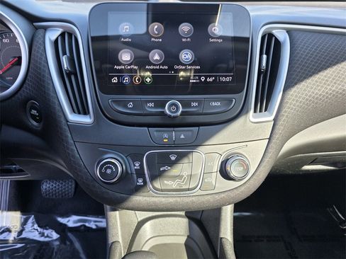 Used 2023 Chevrolet Malibu RS image 23