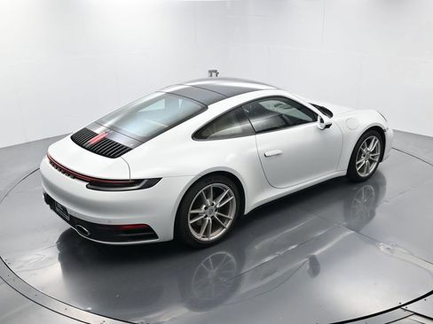 Certified 2022 Porsche 911 Carrera image 37