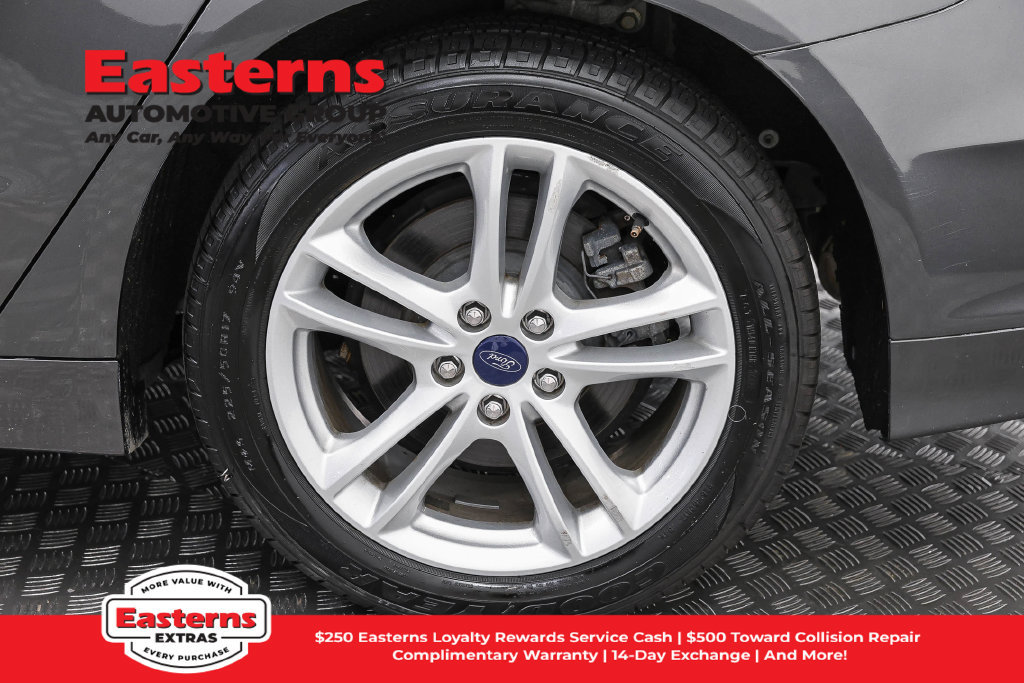Used 2018 Ford Fusion S FWD image 33