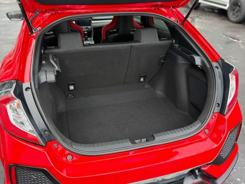 Used 2018 Honda Civic Type R image 8