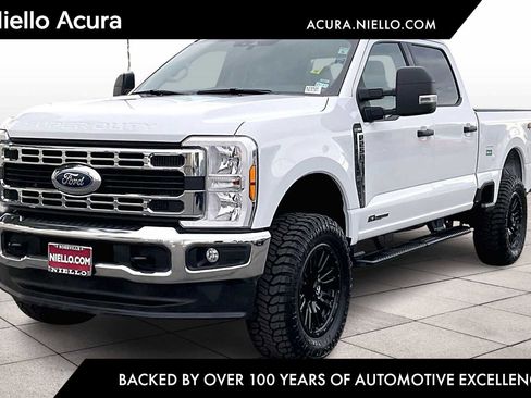 Used 2025 Ford F250 XLT image 1