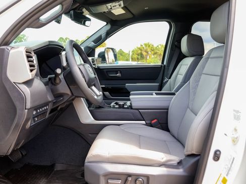 Used 2025 Toyota Tundra Limited RWD image 8