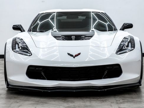 Used 2017 Chevrolet Corvette Z06 image 4
