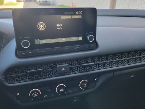 Used 2023 Honda HR-V Sport image 17