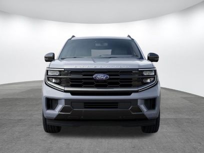 New 2027 Ford Expedition Platinum w/ Driver's Package