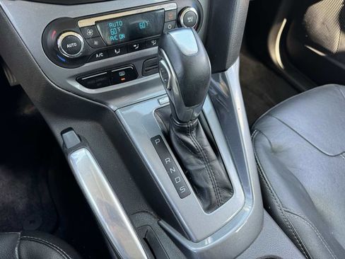 Used 2012 Ford Focus Titanium FWD image 31