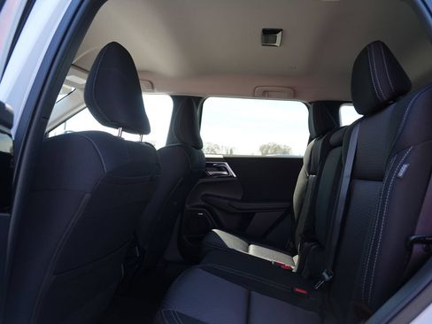 New 2026 Mitsubishi Outlander ES AWD/4WD image 17