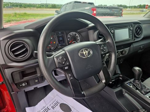 Used 2019 Toyota Tacoma SR w/ SR Convenience Package RWD image 10