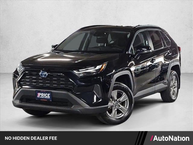 Used 2024 Toyota RAV4 XLE AWD/4WD image 1