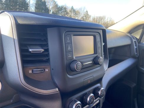 Used 2020 RAM 3500 Tradesman image 17