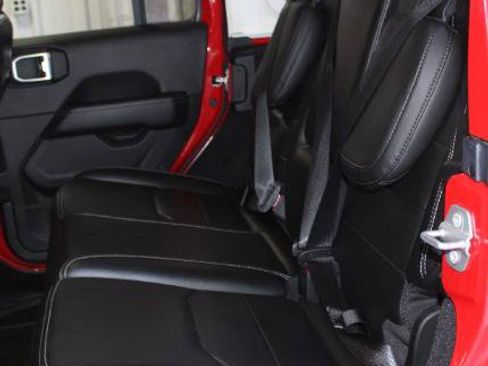 Used 2022 Jeep Wrangler Unlimited Sahara w/ Cold Weather Group image 20