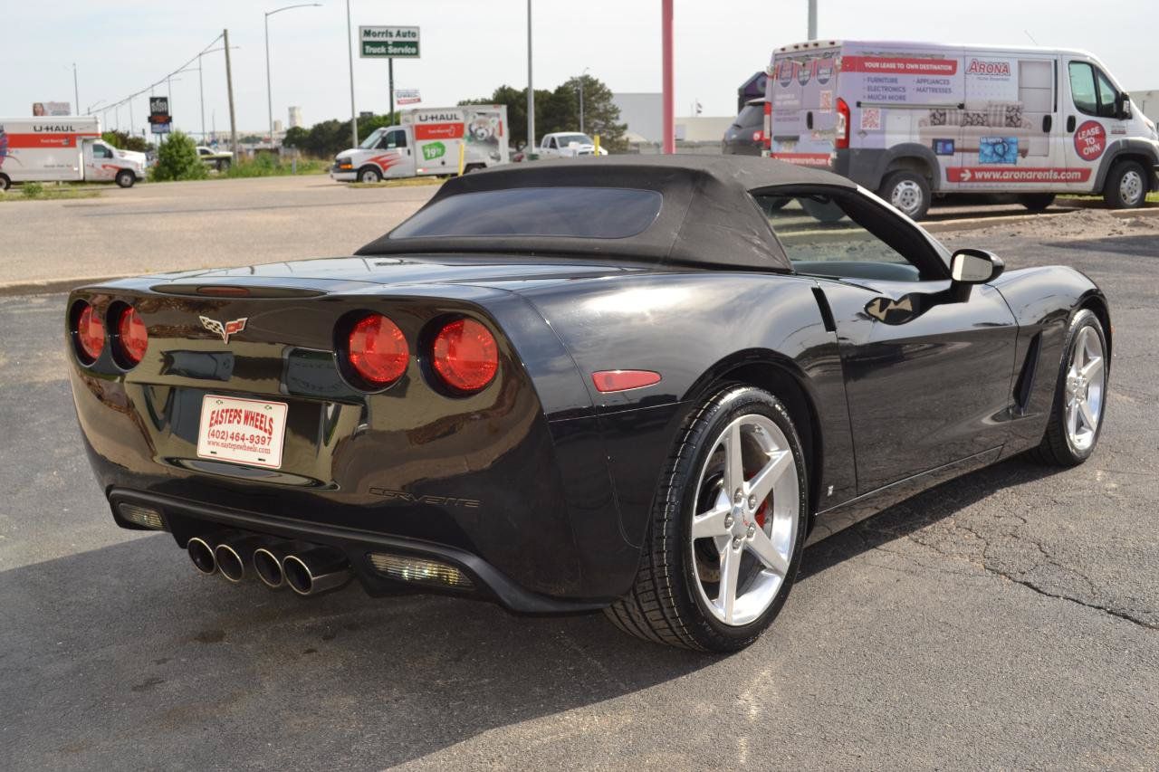 Used 2006 Chevrolet Corvette Convertible w/ Preferred Equipment Group RWD image 39