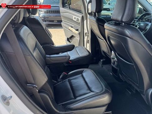 Used 2020 Ford Explorer XLT w/ Equipment Group 202A RWD image 14