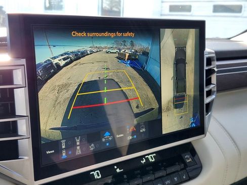Used 2025 Toyota Tundra Capstone AWD/4WD image 20