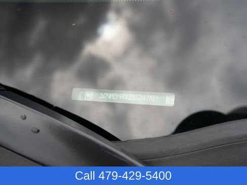 Used 2025 Chevrolet Blazer LT AWD/4WD image 10