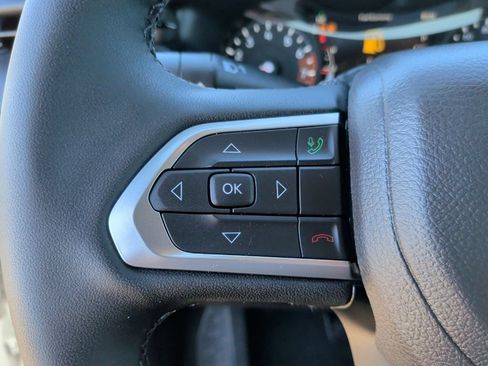 New 2026 Jeep Compass Latitude AWD/4WD image 17