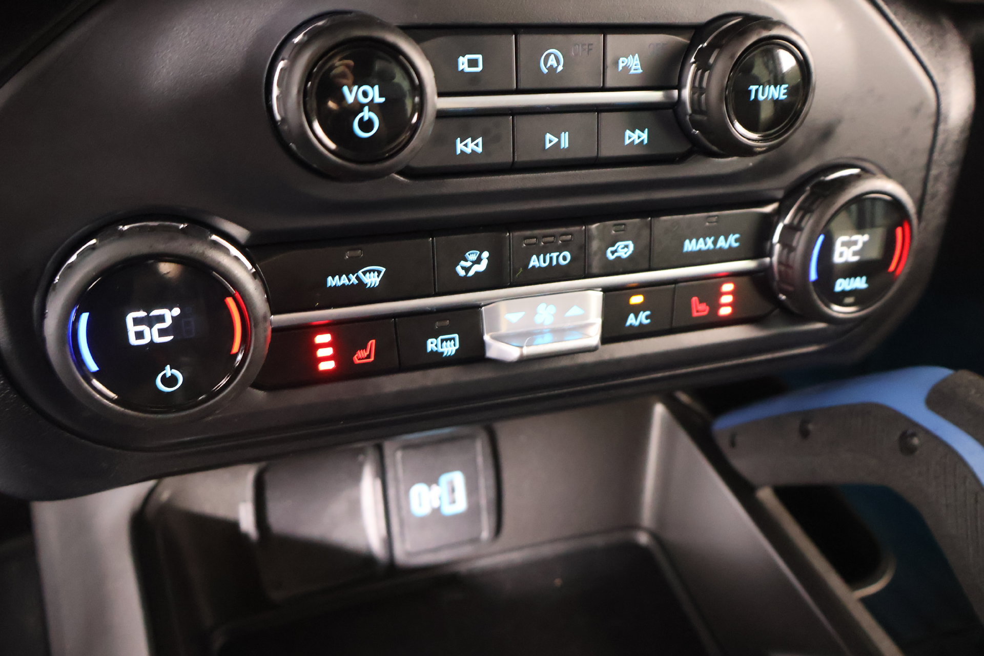 Used 2023 Ford Bronco Wildtrak AWD/4WD image 8